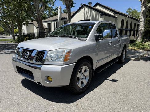 Used 2004 Nissan Titan SE w/ (Pop) Se Popular Pkg W/Bench RWD image 4
