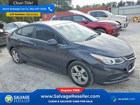 Used 2017 Chevrolet Cruze LT image 5