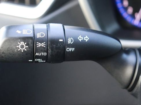 Used 2022 Toyota Corolla XSE image 27