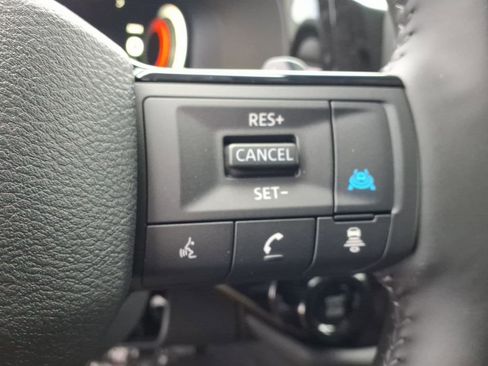 New 2026 Nissan Pathfinder SL image 21