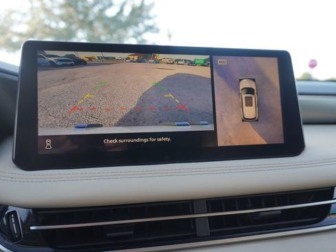 Used 2023 INFINITI QX60 Luxe image 37