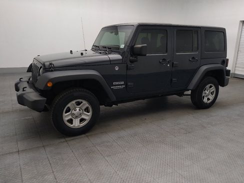 Used 2017 Jeep Wrangler Unlimited Sport w/ Max Tow Package AWD/4WD image 2