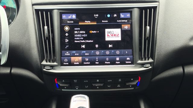 Used 2023 Maserati Levante Modena AWD/4WD image 11
