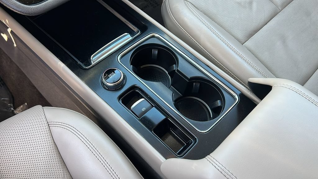 Certified 2022 Lincoln Corsair FWD w/ Premium Package image 14