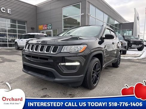 Used 2018 Jeep Compass Sport w/ Tech Group FWD image 1