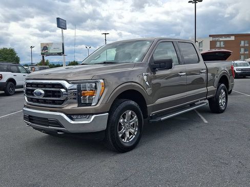 Certified 2021 Ford F150 XLT w/ Equipment Group 302A High AWD/4WD image 3
