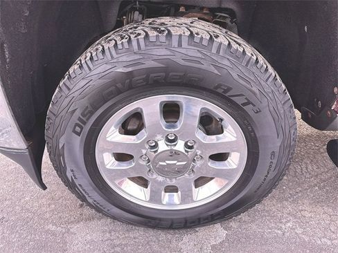 Used 2015 Chevrolet Silverado 2500 LT w/ LT Convenience Package image 30