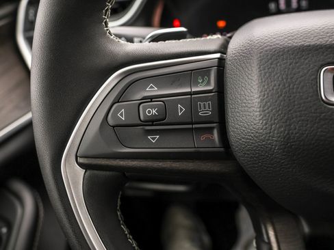 New 2025 Jeep Grand Cherokee Limited image 25