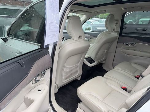 Used 2022 Volvo XC90 T6 Inscription AWD/4WD image 7