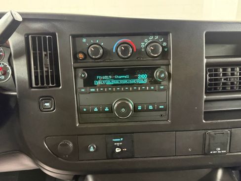Used 2024 GMC Savana 2500 w/ Driver Convenience Package RWD image 12