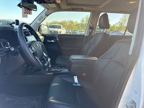 Used 2022 Toyota 4Runner TRD Off-Road Premium w/ Moonroof Package image 5