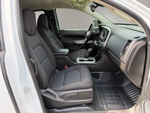Used 2022 Chevrolet Colorado LT w/ Fleet Safety Package RWD image 43