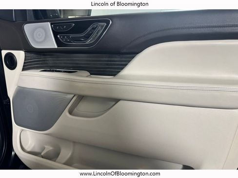 Used 2023 Lincoln Navigator L Black Label AWD/4WD image 17
