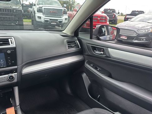 Used 2017 Subaru Legacy 2.5i Premium AWD/4WD image 13