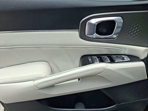 Certified 2023 Kia Sorento SX FWD image 14