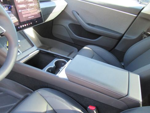 Used 2025 Tesla Model 3 RWD image 17