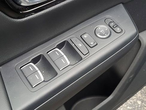 Used 2025 Honda CR-V Sport Touring image 18