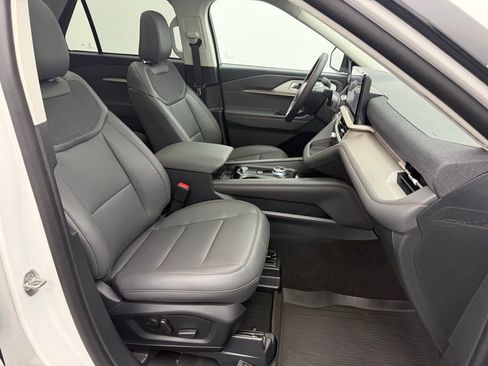 New 2025 Ford Explorer Active w/ Active Comfort Package image 31
