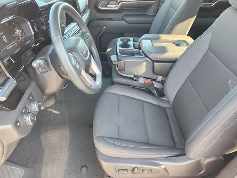 Certified 2024 GMC Sierra 1500 Elevation image 16