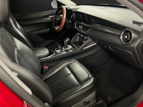 Used 2020 Alfa Romeo Stelvio Ti w/ Nero Edizione image 15