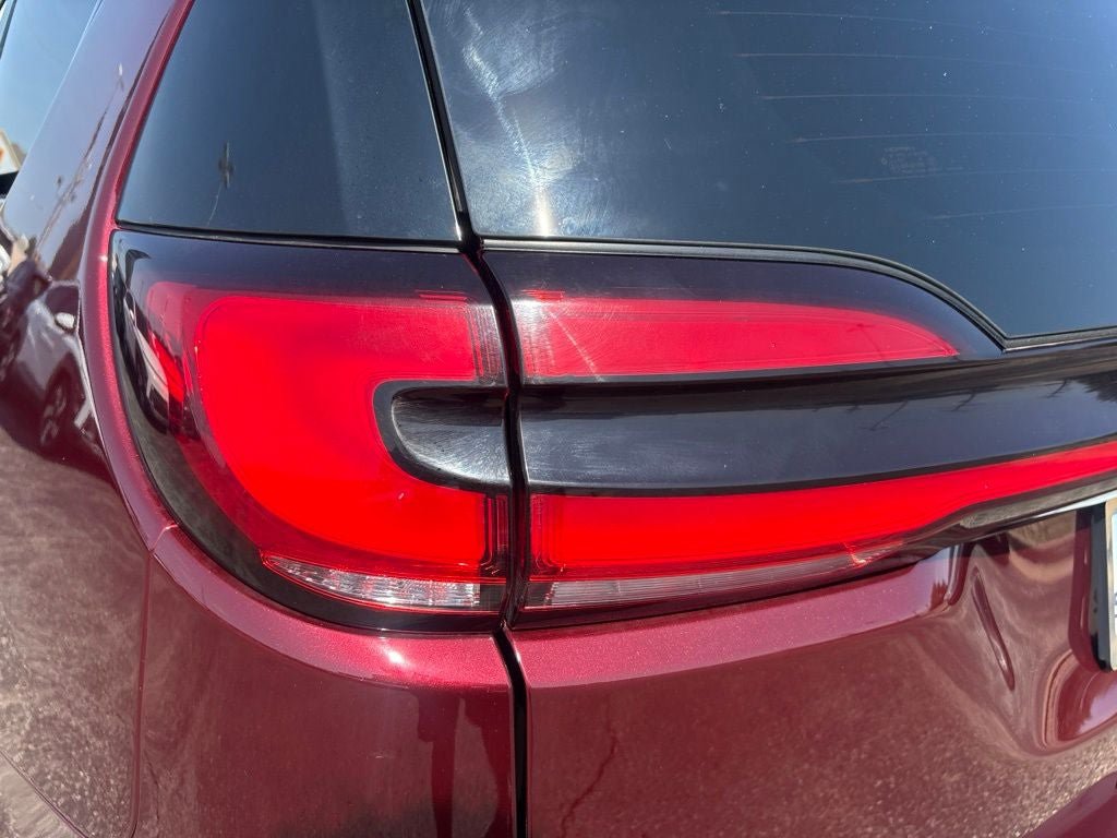 Used 2021 Chrysler Pacifica Touring w/ S Appearance Package FWD image 11