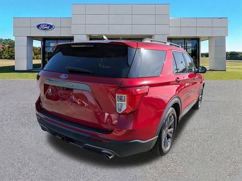 Certified 2022 Ford Explorer XLT w/ Equipment Group 202A image 2