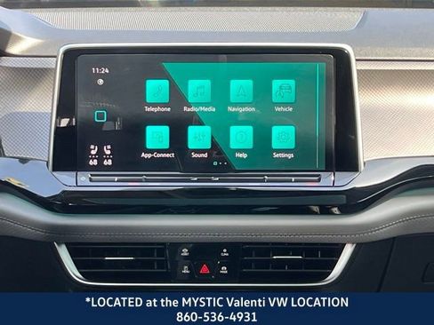 Used 2024 Volkswagen Atlas Peak Edition SEL image 16