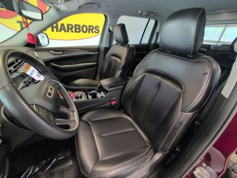 Used 2023 Jeep Grand Cherokee Limited AWD/4WD image 12