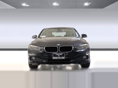 Used 2013 BMW 320i Sedan RWD image 5
