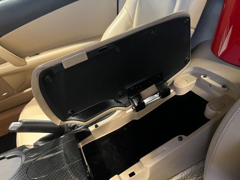 Used 2007 Chevrolet Corvette Convertible w/ Preferred Equipment Group image 21