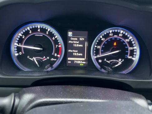 Used 2018 Toyota Highlander XLE FWD image 26