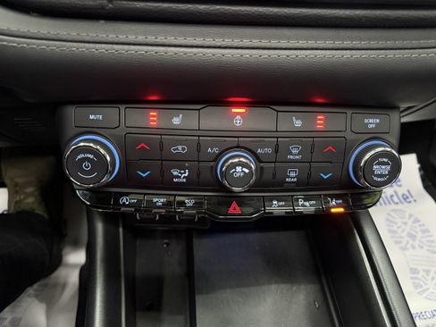 Used 2021 Dodge Durango Citadel w/ Trailer Tow Group IV AWD/4WD image 17