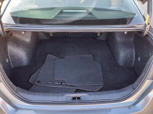 Used 2024 Nissan Altima 2.5 SR image 25