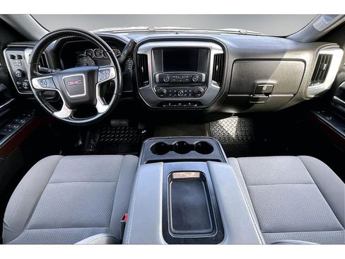 Used 2017 GMC Sierra 1500 SLE w/ SLE Value Package AWD/4WD image 8