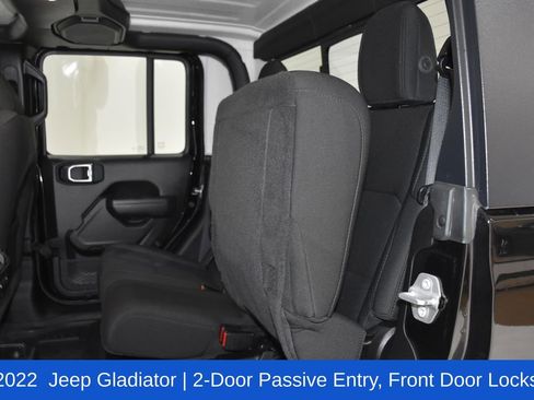 Used 2022 Jeep Gladiator Willys image 29
