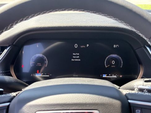 New 2026 Jeep Grand Cherokee Laredo AWD/4WD image 11