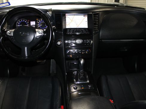 Used 2017 INFINITI QX70 2WD w/ Premium Package image 13