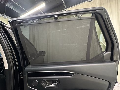 Used 2023 Honda Pilot EX-L image 17