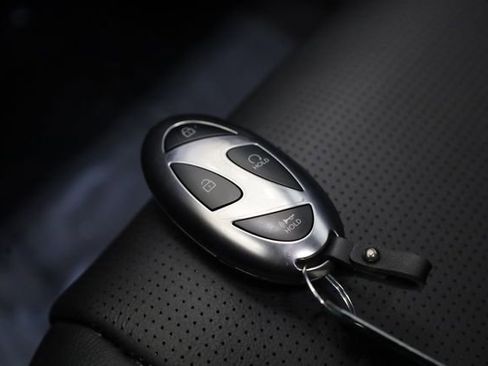 Used 2024 Hyundai Santa Fe Limited image 33