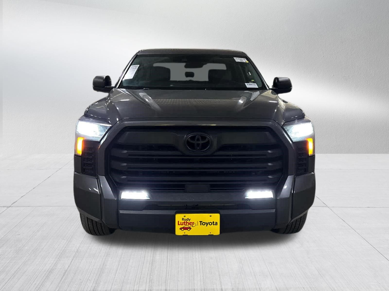 Used 2023 Toyota Tundra SR5 AWD/4WD image 2