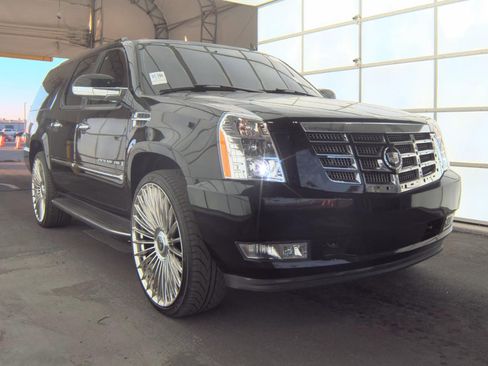 Used 2007 Cadillac Escalade ESV ESV w/ Information Package image 6