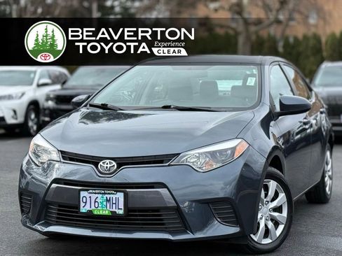 Used 2016 Toyota Corolla LE image 1