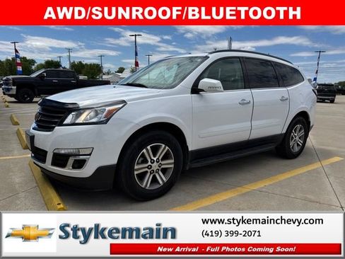 Used 2017 Chevrolet Traverse LT AWD/4WD image 1