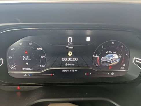 Used 2023 GMC Yukon XL Denali image 29