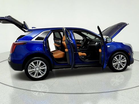 Used 2024 Cadillac XT5 Premium Luxury w/ LPO, Floor Liner Package AWD/4WD image 13