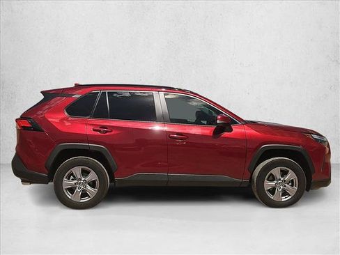 Used 2025 Toyota RAV4 XLE FWD image 4