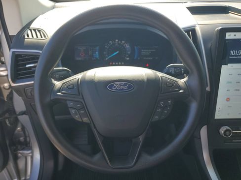 Certified 2022 Ford Edge SE w/ Black Appearance Package AWD/4WD image 17