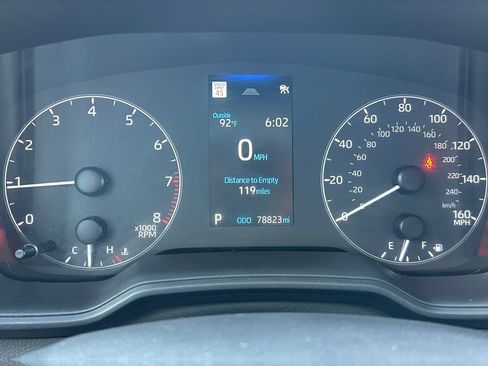 Used 2024 Toyota Corolla LE FWD image 32