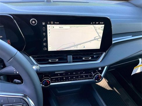 New 2026 Chevrolet Equinox LT w/ Convenience Package II image 11