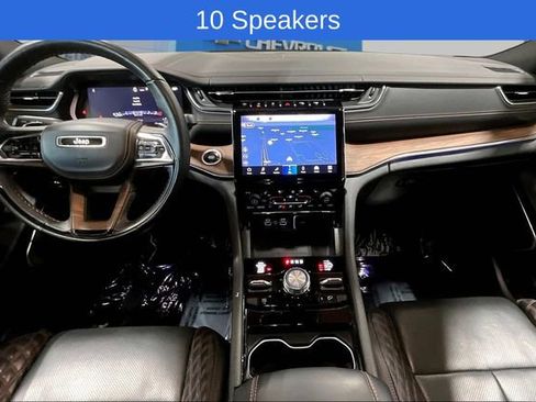 Used 2023 Jeep Grand Cherokee L Summit w/ Luxury Tech Group V image 10